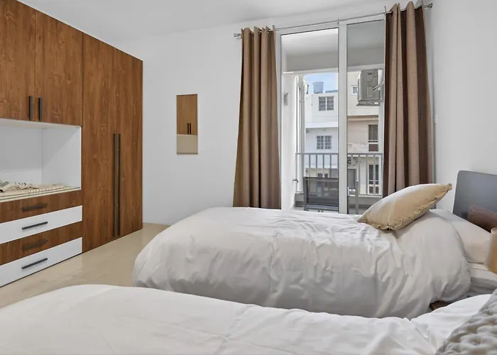 Contemporary Retreat St. Paul's Bay